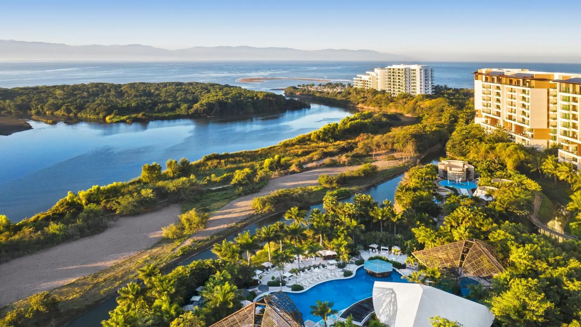 Bon Park Hotel At Vidantaworld Nuevo Vallarta